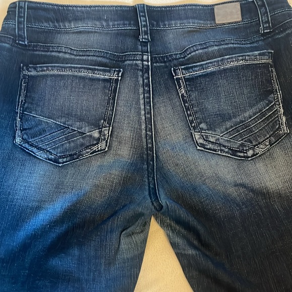 2 pair of Daytrip jeans - Picture 4 of 8